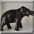 D06. Elephant figurine. 